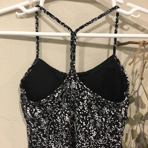 Lululemon tank with built in bra